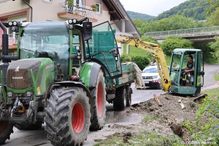 Včerajšnje močno neurje v Motniku (10)
